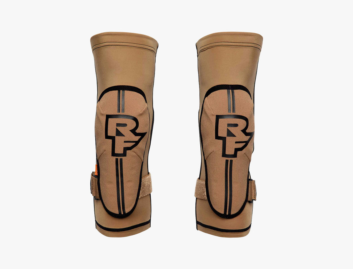 RACEFACE INDY ELBOW GUARD＋KNEE GUARD M 587c485c4d880cdaeb0c0e32717a4a