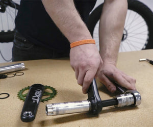 Montage der Cinch 30-mm-Achse
